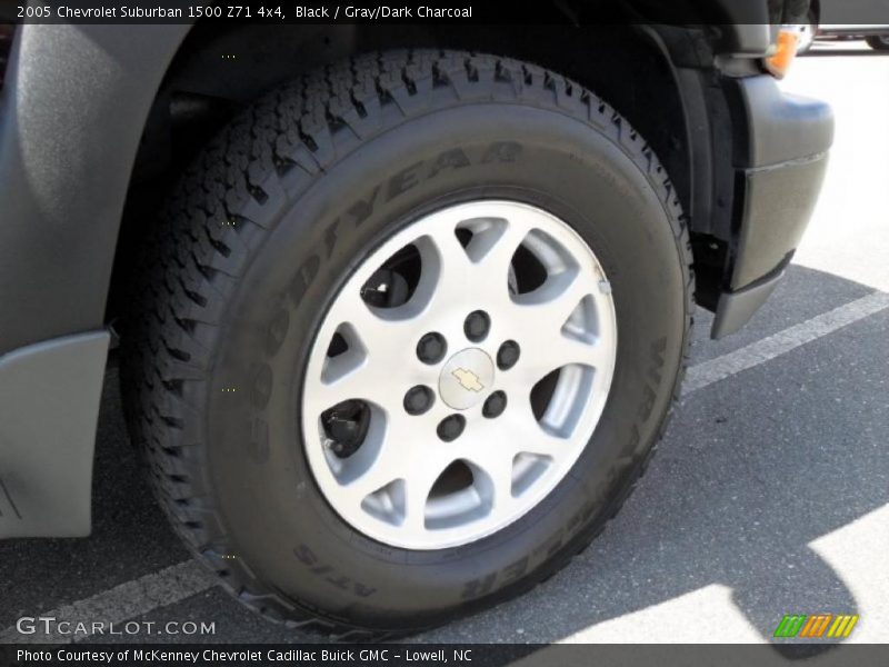 Black / Gray/Dark Charcoal 2005 Chevrolet Suburban 1500 Z71 4x4