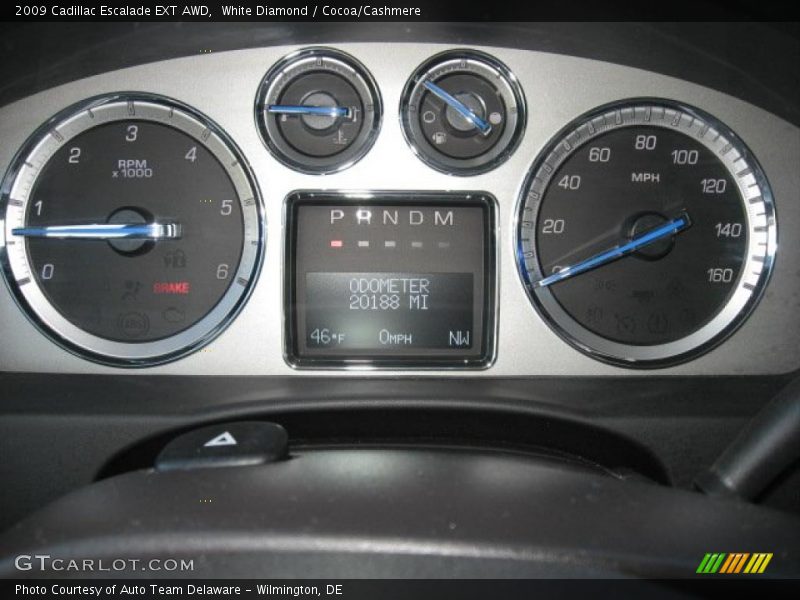 White Diamond / Cocoa/Cashmere 2009 Cadillac Escalade EXT AWD
