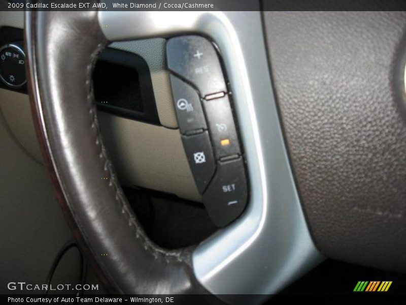 White Diamond / Cocoa/Cashmere 2009 Cadillac Escalade EXT AWD
