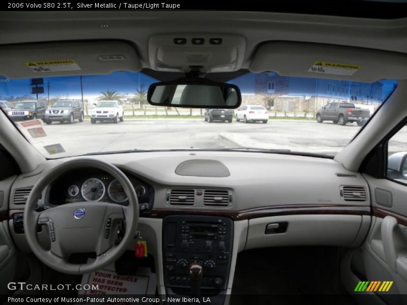 Silver Metallic / Taupe/Light Taupe 2006 Volvo S80 2.5T