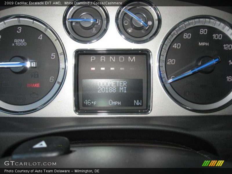White Diamond / Cocoa/Cashmere 2009 Cadillac Escalade EXT AWD