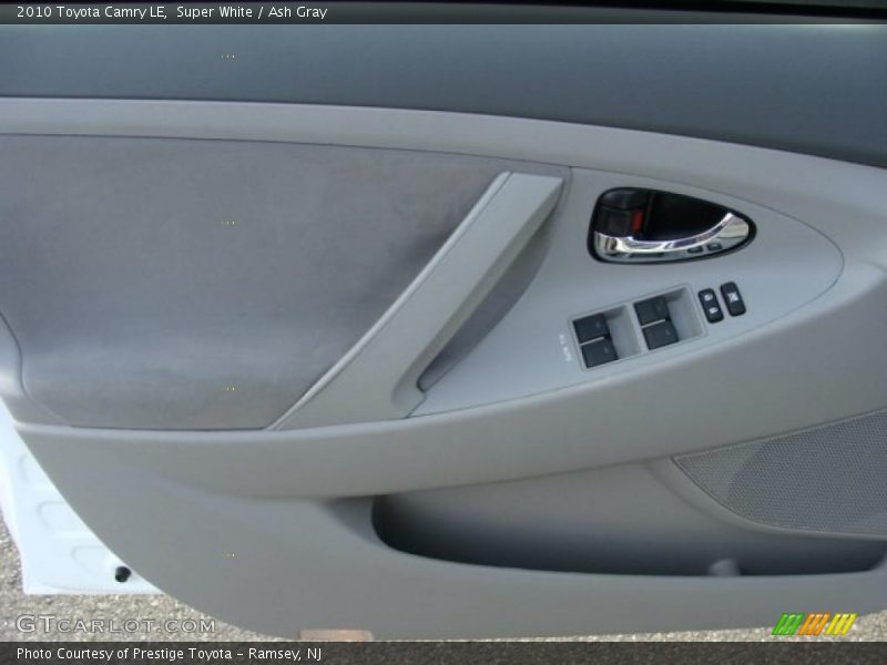 Super White / Ash Gray 2010 Toyota Camry LE