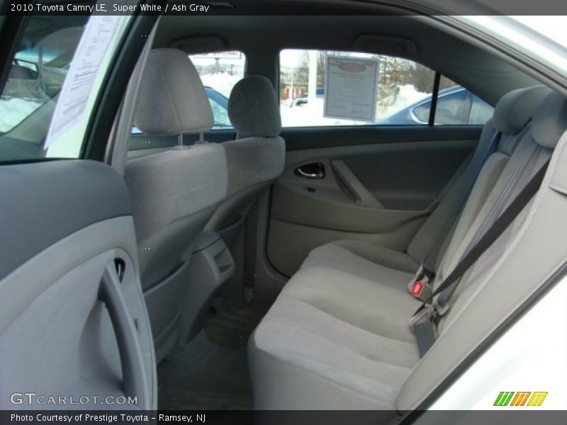 Super White / Ash Gray 2010 Toyota Camry LE
