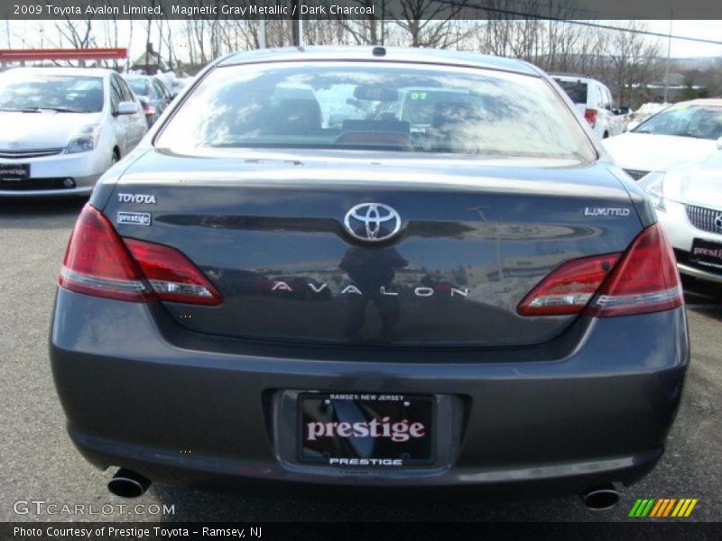 Magnetic Gray Metallic / Dark Charcoal 2009 Toyota Avalon Limited