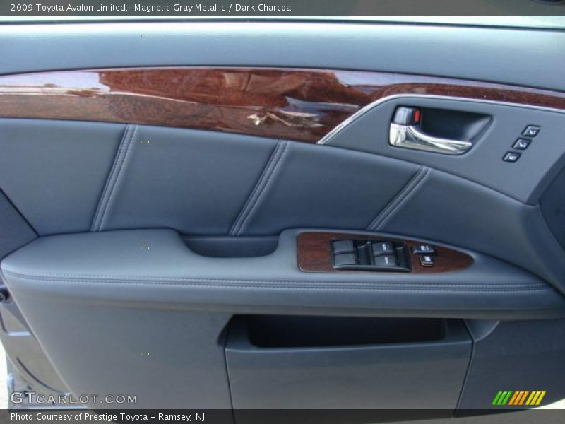 Magnetic Gray Metallic / Dark Charcoal 2009 Toyota Avalon Limited