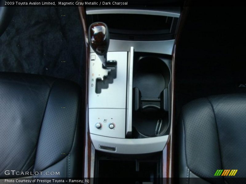 Magnetic Gray Metallic / Dark Charcoal 2009 Toyota Avalon Limited