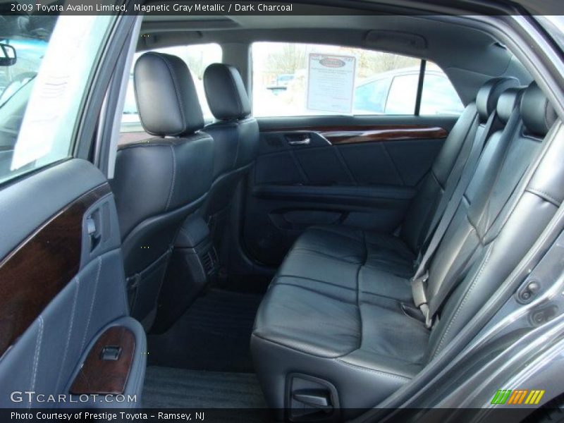 Magnetic Gray Metallic / Dark Charcoal 2009 Toyota Avalon Limited
