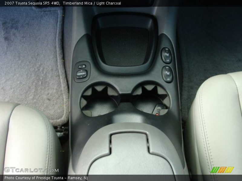 Timberland Mica / Light Charcoal 2007 Toyota Sequoia SR5 4WD