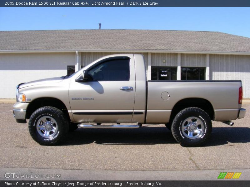 Light Almond Pearl / Dark Slate Gray 2005 Dodge Ram 1500 SLT Regular Cab 4x4