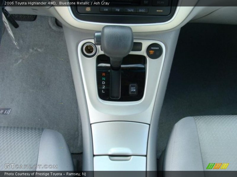 Bluestone Metallic / Ash Gray 2006 Toyota Highlander 4WD
