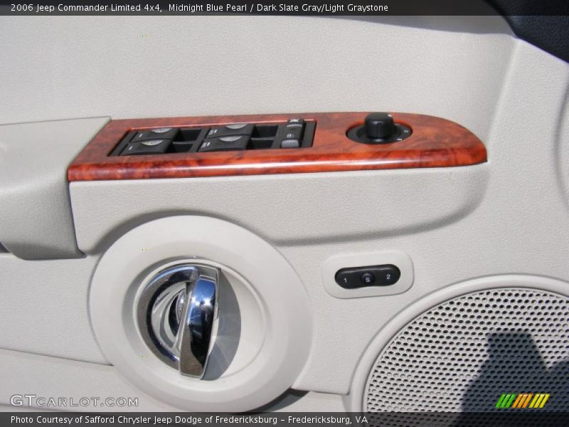 Midnight Blue Pearl / Dark Slate Gray/Light Graystone 2006 Jeep Commander Limited 4x4