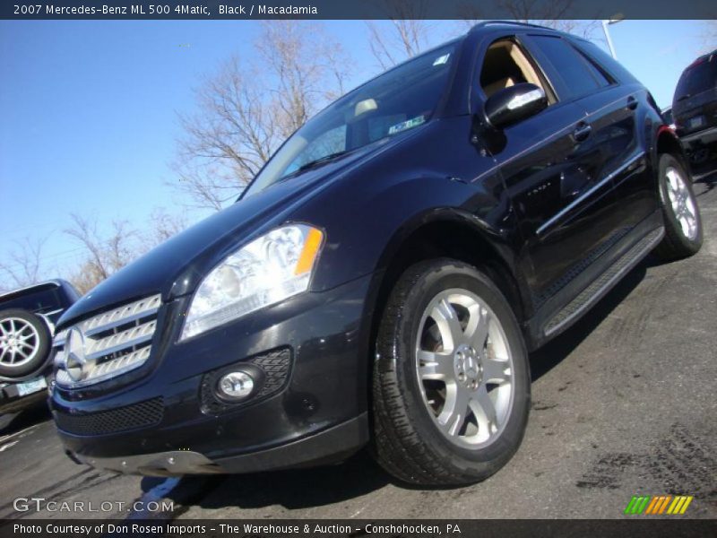 Black / Macadamia 2007 Mercedes-Benz ML 500 4Matic