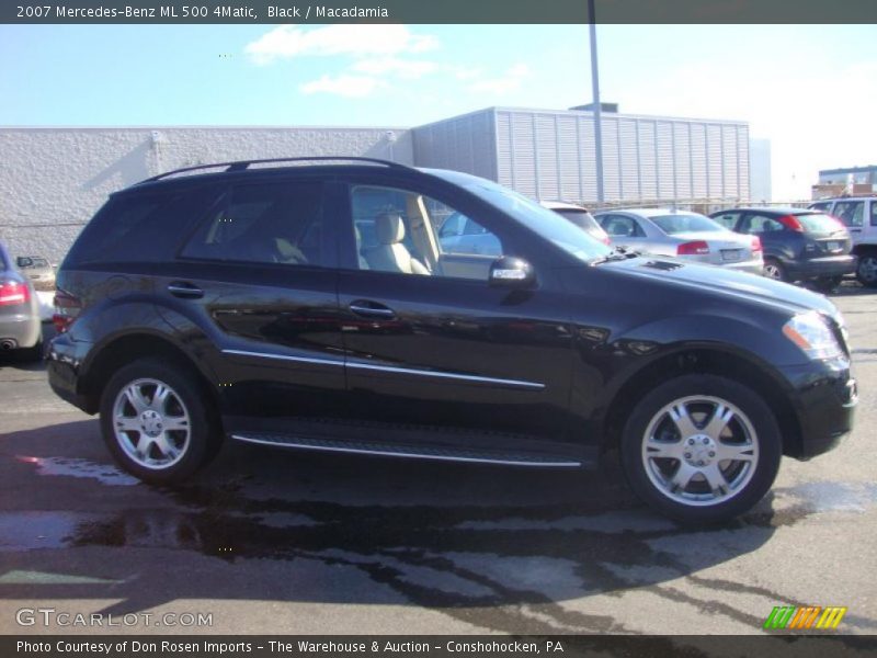 Black / Macadamia 2007 Mercedes-Benz ML 500 4Matic