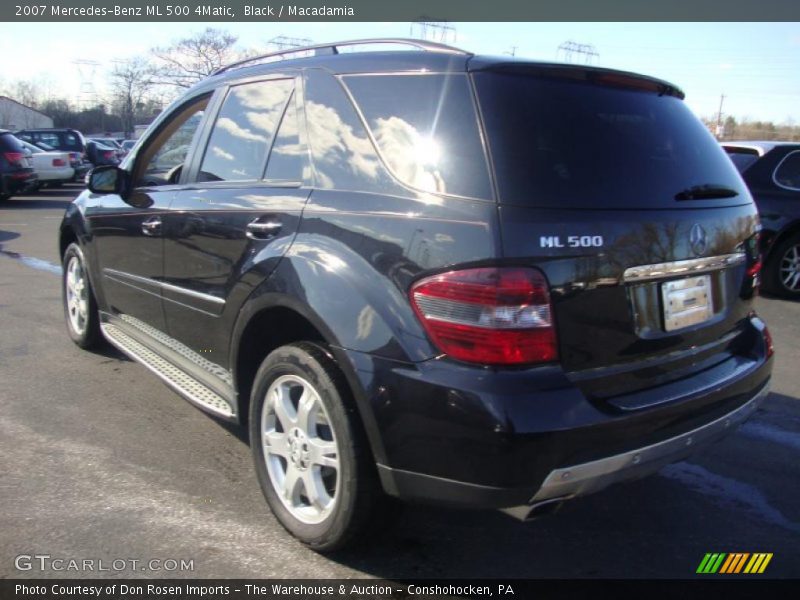 Black / Macadamia 2007 Mercedes-Benz ML 500 4Matic