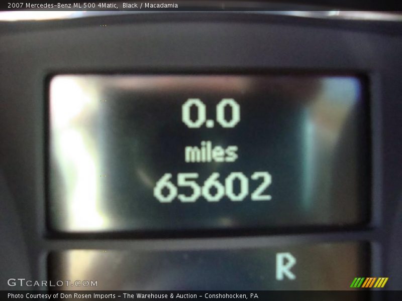 Black / Macadamia 2007 Mercedes-Benz ML 500 4Matic