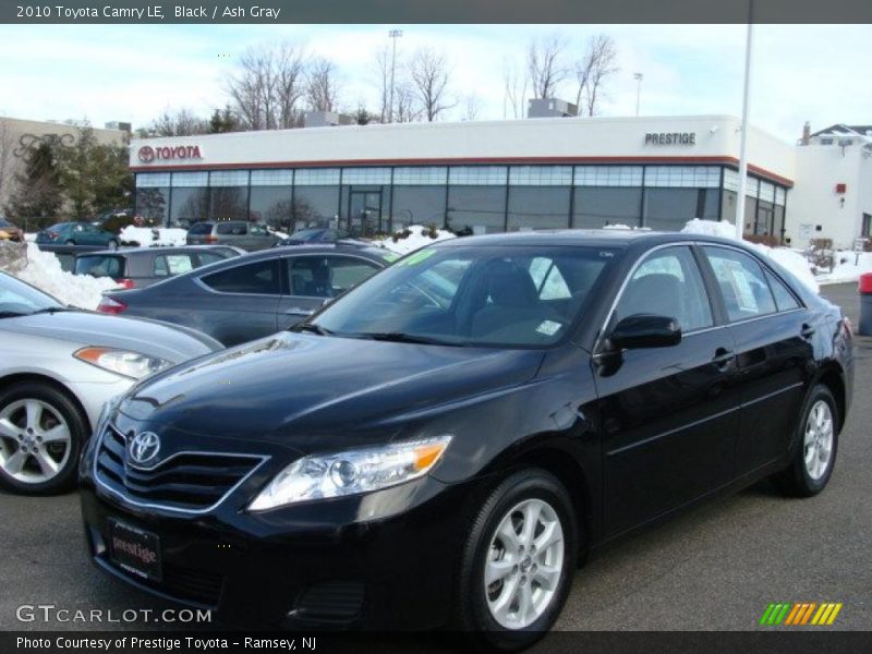 Black / Ash Gray 2010 Toyota Camry LE