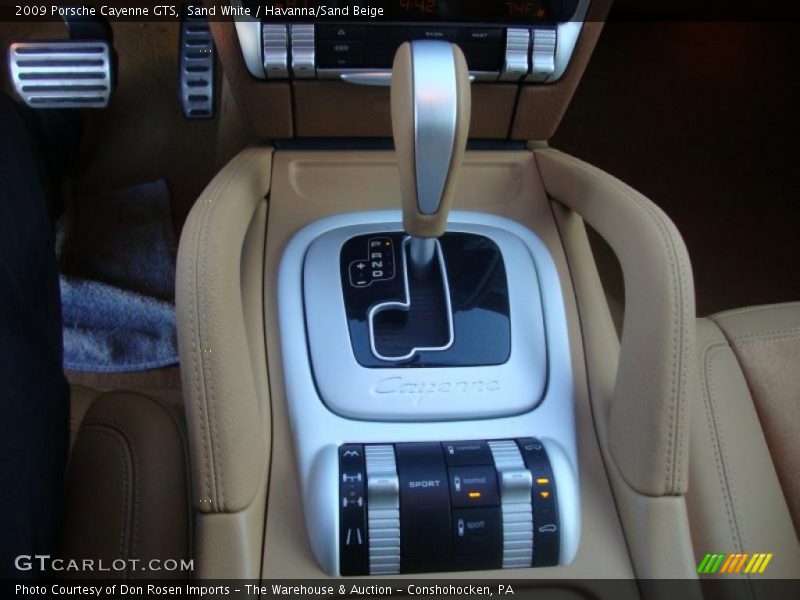 Sand White / Havanna/Sand Beige 2009 Porsche Cayenne GTS