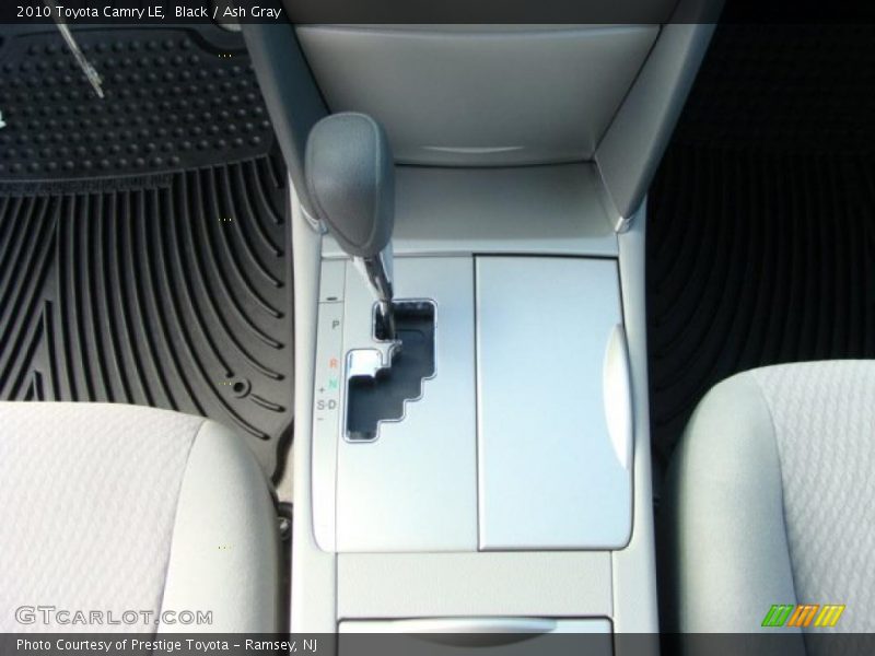 Black / Ash Gray 2010 Toyota Camry LE