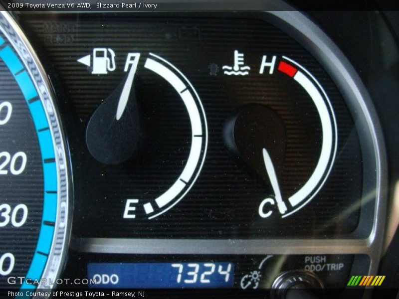 Blizzard Pearl / Ivory 2009 Toyota Venza V6 AWD