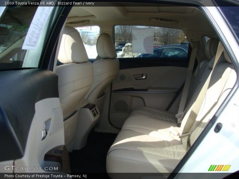 Blizzard Pearl / Ivory 2009 Toyota Venza V6 AWD