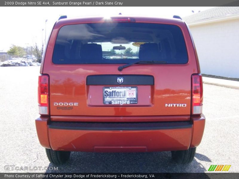 Sunburst Orange Pearl / Dark Slate Gray 2009 Dodge Nitro SE 4x4