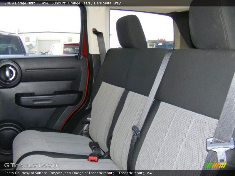 Sunburst Orange Pearl / Dark Slate Gray 2009 Dodge Nitro SE 4x4