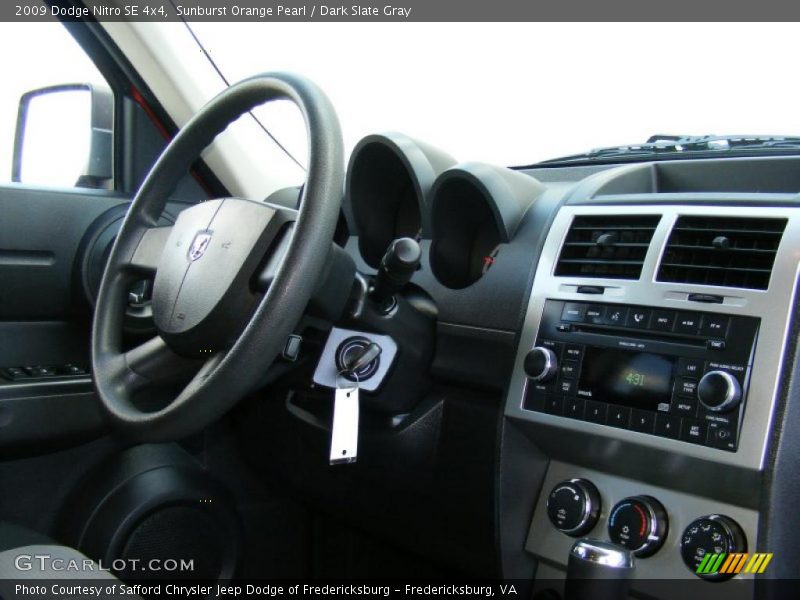 Sunburst Orange Pearl / Dark Slate Gray 2009 Dodge Nitro SE 4x4