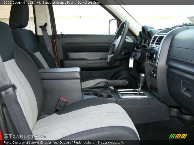 Sunburst Orange Pearl / Dark Slate Gray 2009 Dodge Nitro SE 4x4