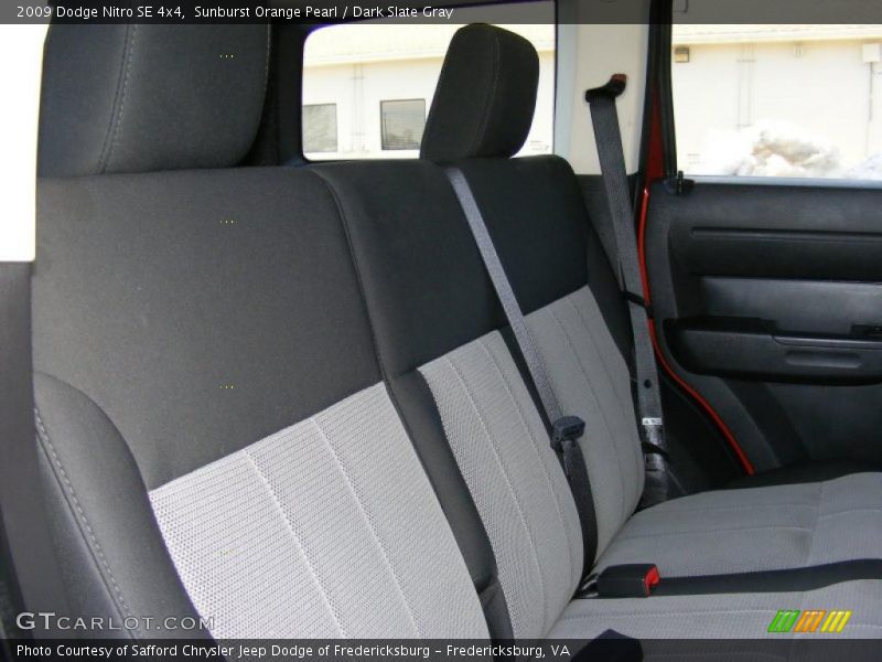 Sunburst Orange Pearl / Dark Slate Gray 2009 Dodge Nitro SE 4x4