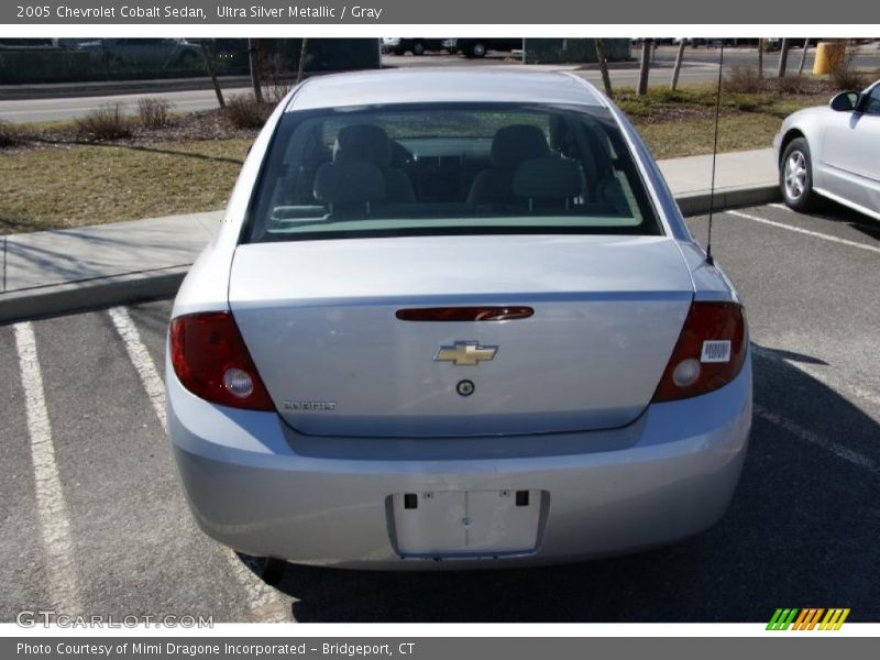 Ultra Silver Metallic / Gray 2005 Chevrolet Cobalt Sedan