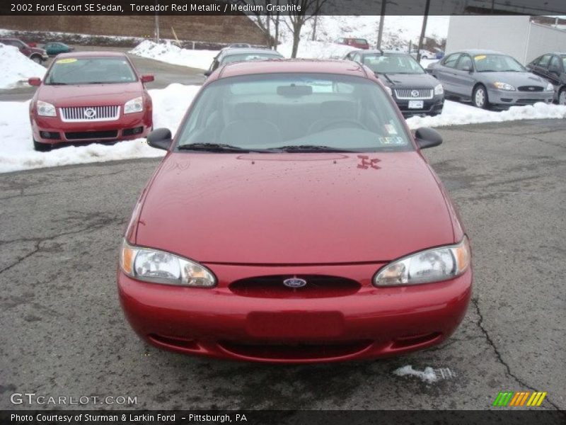 Toreador Red Metallic / Medium Graphite 2002 Ford Escort SE Sedan