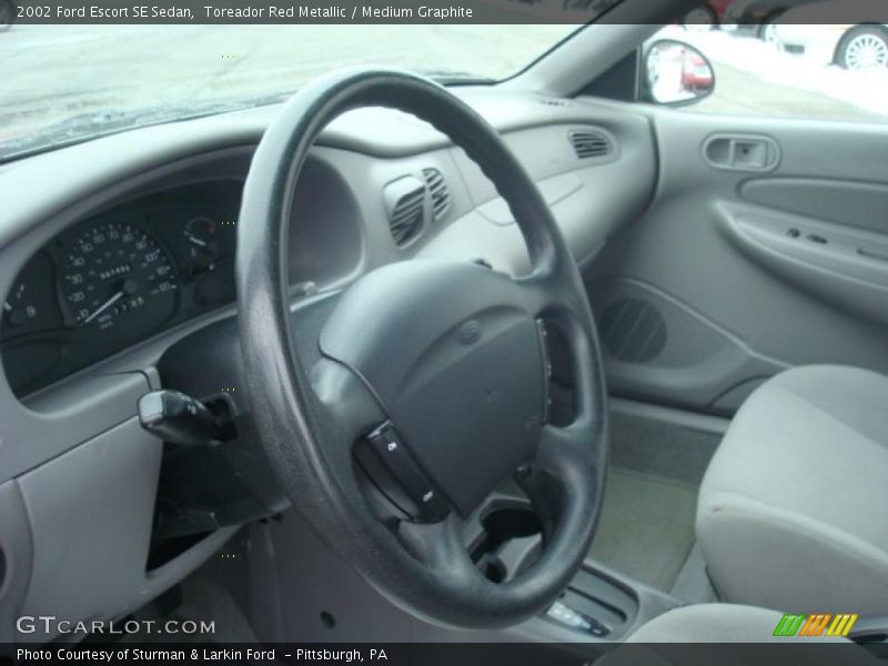 Toreador Red Metallic / Medium Graphite 2002 Ford Escort SE Sedan