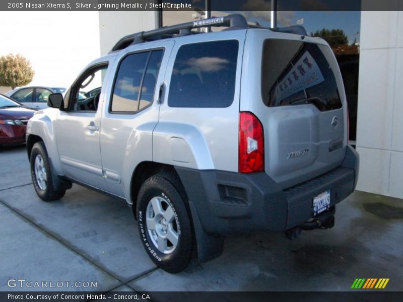 Silver Lightning Metallic / Steel/Graphite 2005 Nissan Xterra S