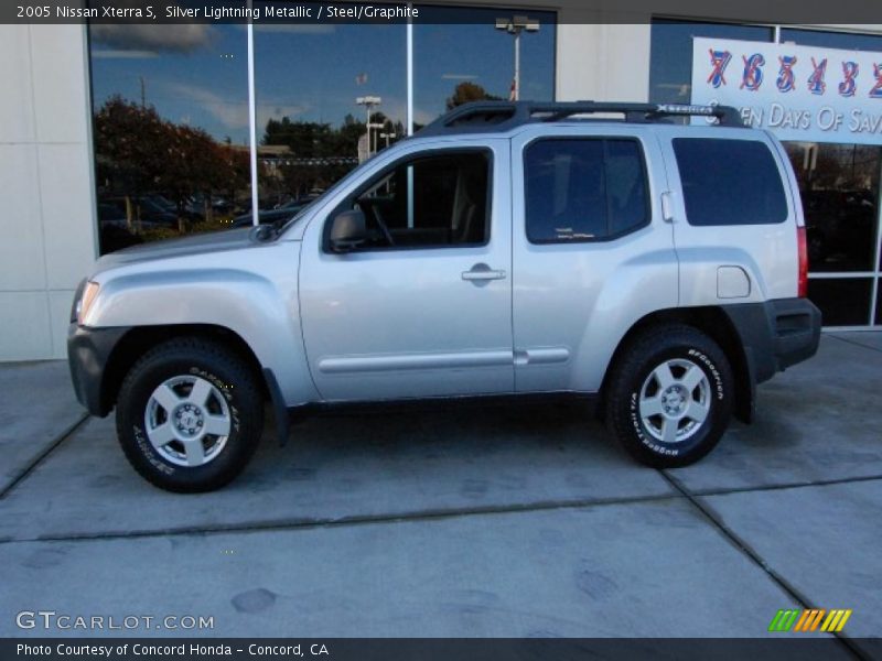 Silver Lightning Metallic / Steel/Graphite 2005 Nissan Xterra S