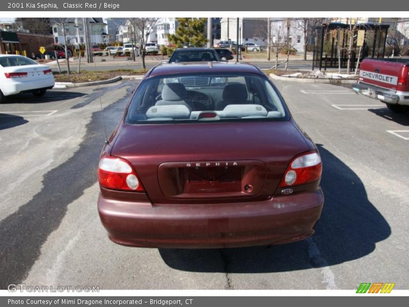 Classic Red / Beige 2001 Kia Sephia