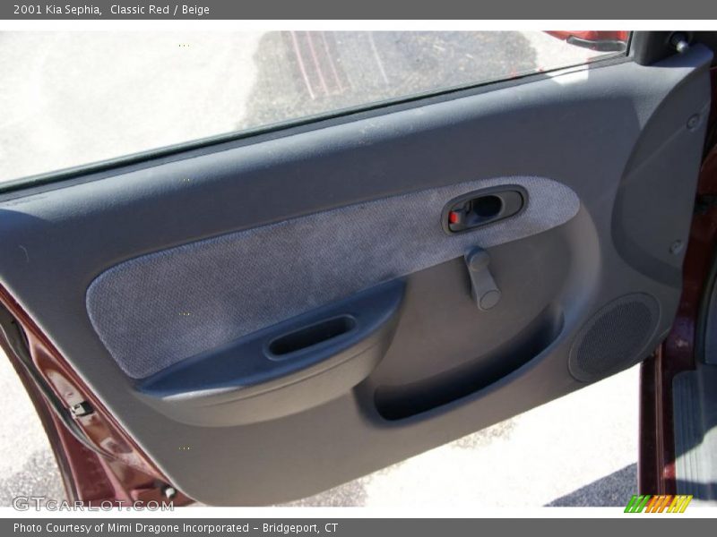Classic Red / Beige 2001 Kia Sephia