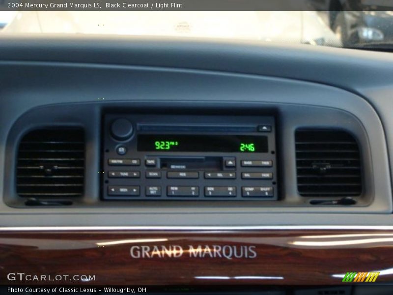 Black Clearcoat / Light Flint 2004 Mercury Grand Marquis LS