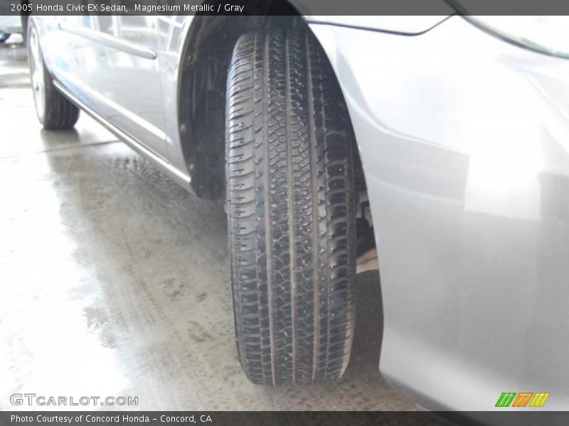 Magnesium Metallic / Gray 2005 Honda Civic EX Sedan