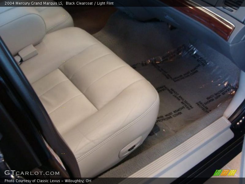 Black Clearcoat / Light Flint 2004 Mercury Grand Marquis LS