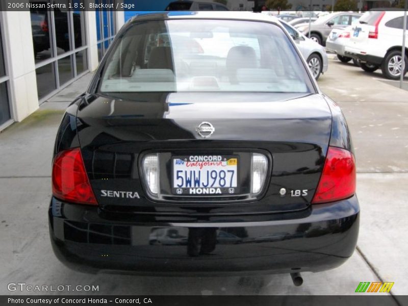Blackout / Sage 2006 Nissan Sentra 1.8 S