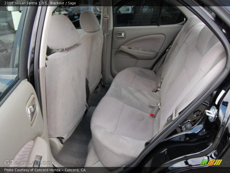 Blackout / Sage 2006 Nissan Sentra 1.8 S