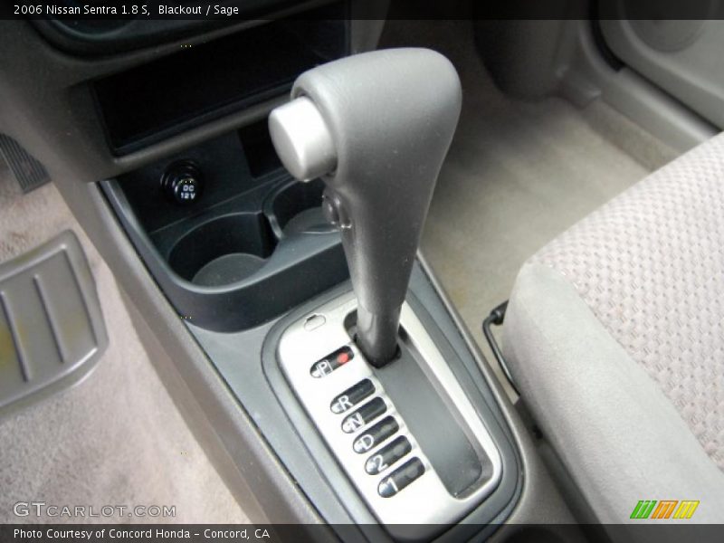 Blackout / Sage 2006 Nissan Sentra 1.8 S