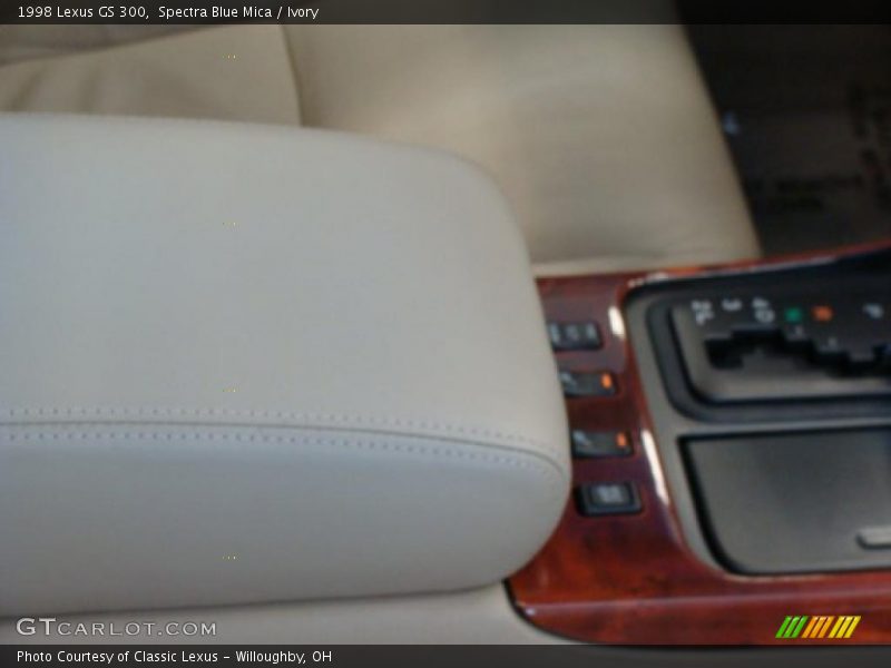 Spectra Blue Mica / Ivory 1998 Lexus GS 300
