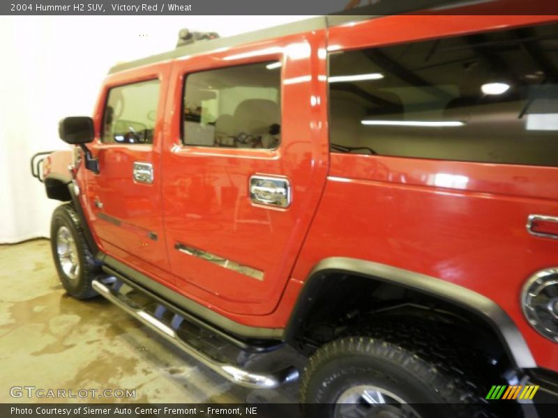 Victory Red / Wheat 2004 Hummer H2 SUV