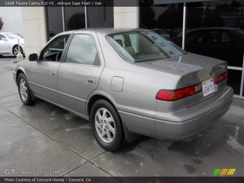 Antique Sage Pearl / Oak 1998 Toyota Camry XLE V6