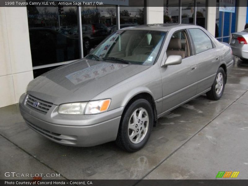 Antique Sage Pearl / Oak 1998 Toyota Camry XLE V6