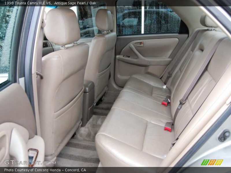 Antique Sage Pearl / Oak 1998 Toyota Camry XLE V6