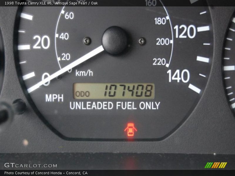 Antique Sage Pearl / Oak 1998 Toyota Camry XLE V6