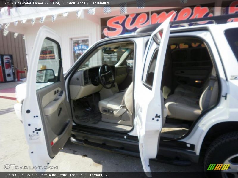 Summit White / Tan/Neutral 2002 Chevrolet Tahoe Z71 4x4