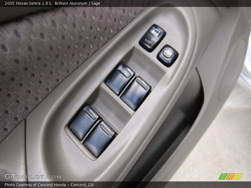 Brilliant Aluminum / Sage 2005 Nissan Sentra 1.8 S